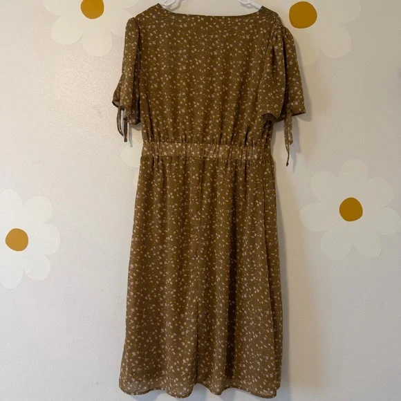 Piper & Scoot Floral Mustard Midi Button Up V Neck Dress - Picture 8 of 14